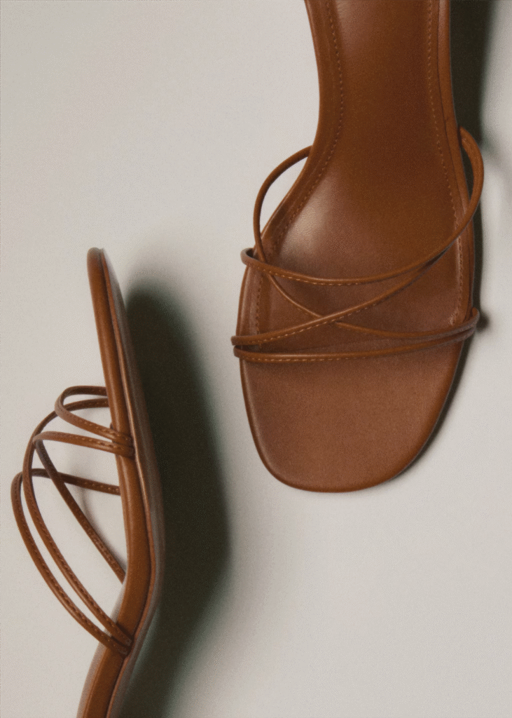 Heeled sandal with crossed straps MANGO nuevo (talla 37Eur)