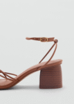 Heeled sandal with crossed straps MANGO nuevo (talla 37Eur)