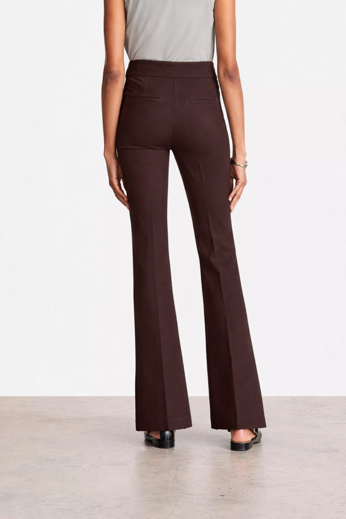 Petite LOFT Versa Ponte Deluxe Flare Pants (talla 6)