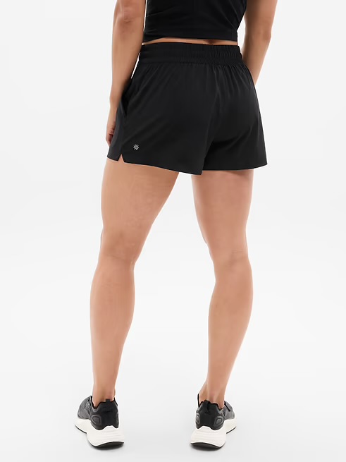 Weekender High Rise Run Short | Athleta NUEVO (talla M)