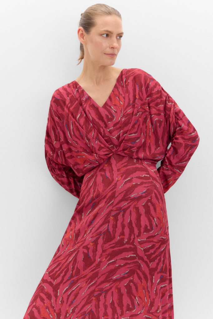 VESTIDO CORTEFIEL (Talla small)