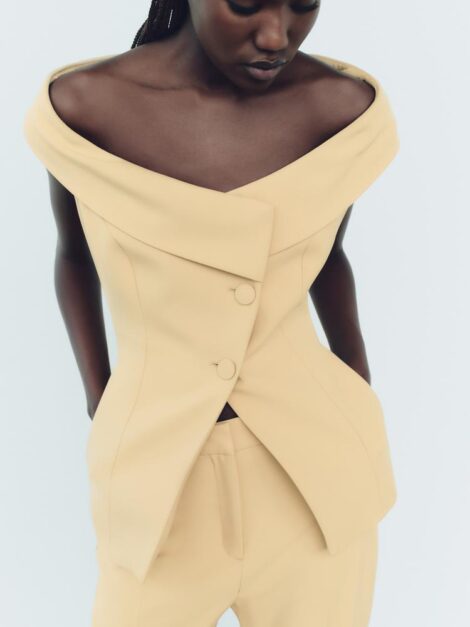 Chaleco tipo bustier cruzado - Beige | ZARA (talla small)