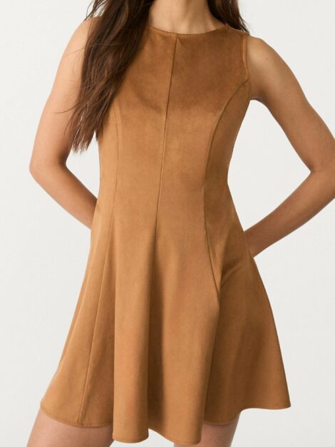 Stradivarius Vestido camel (talla Small)
