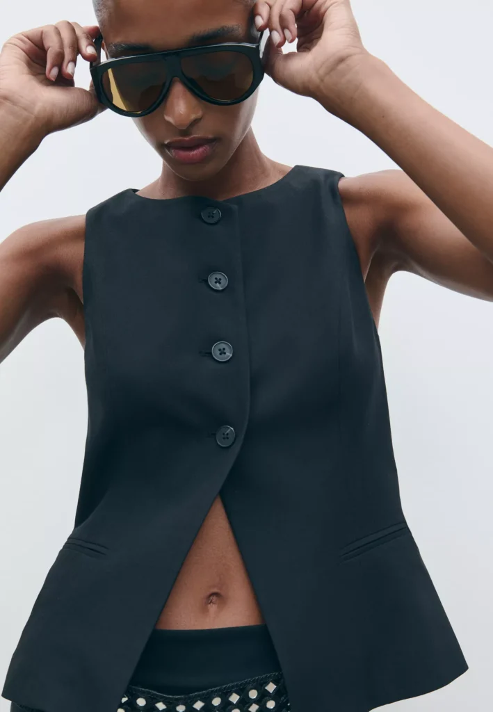 Chaleco botones | Stradivarius (talla XL pequeno, es como M)