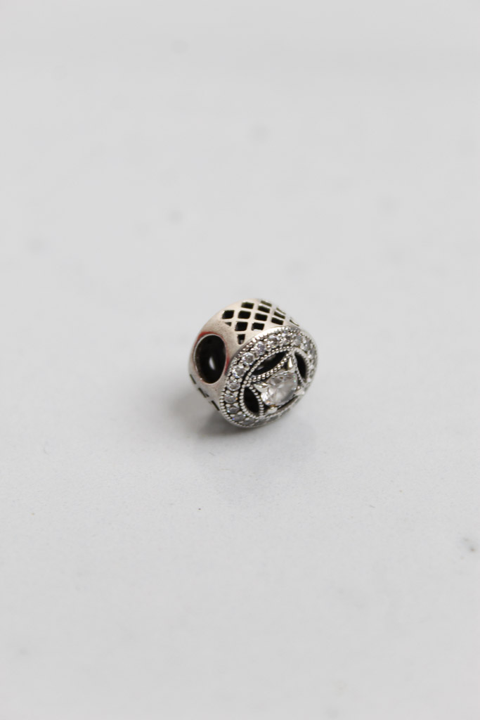 PANDORA CHARM