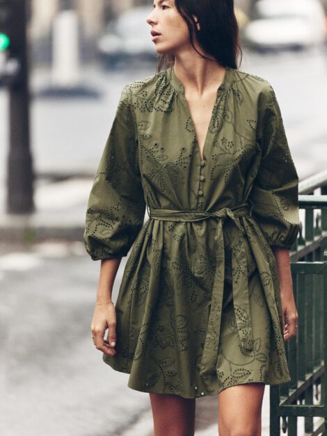 ZARA Rubberised Dress with Cutwork Embroidery nuevo (talla XS)