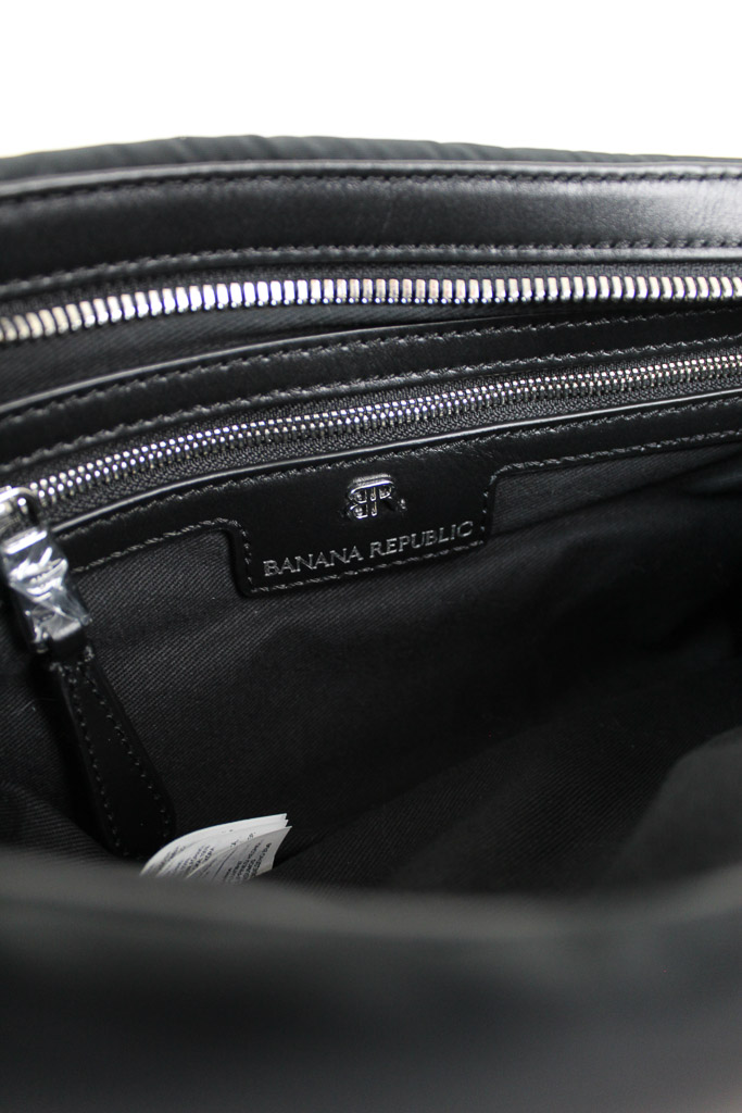 Puffer Clutch (BANANA REPUBLIC)