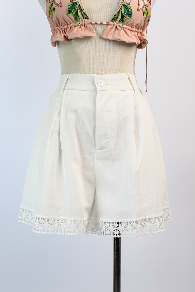 Short nuevo Read leaf (L parece M)