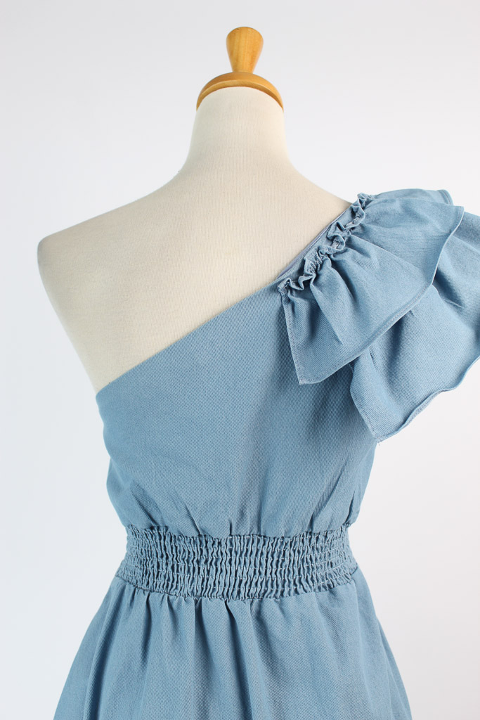 Vestido One shoulder nuevo (talla L, parece M)