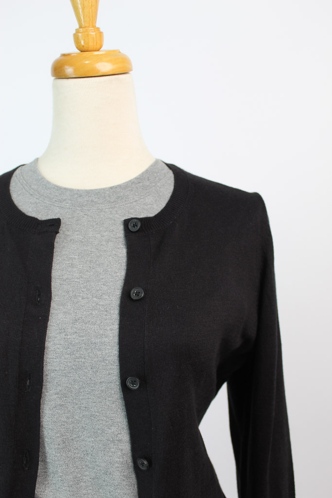 Cardigan Ann Taylor nuevo (talla Small)