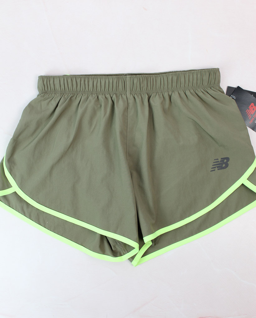 Short NEW BALANCE nuevo (talla XS)
