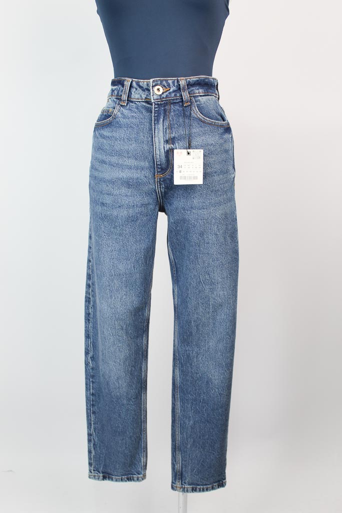 Mom Jeans ZARA nuevo (talla 2)