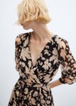 Vestido fluido estampado floral MANGO (talla 2)