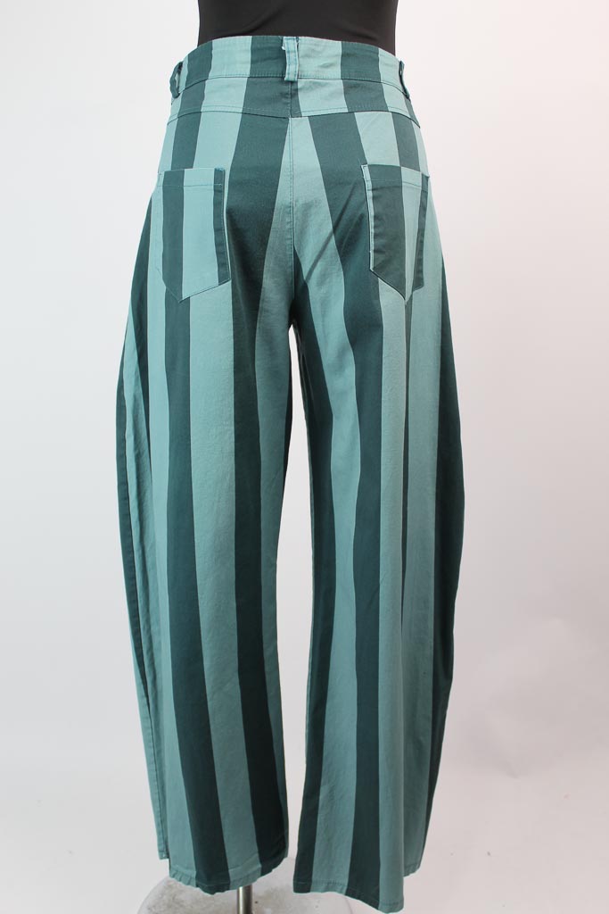 Pantalón rayas verticales NUEVO (talla M/L)