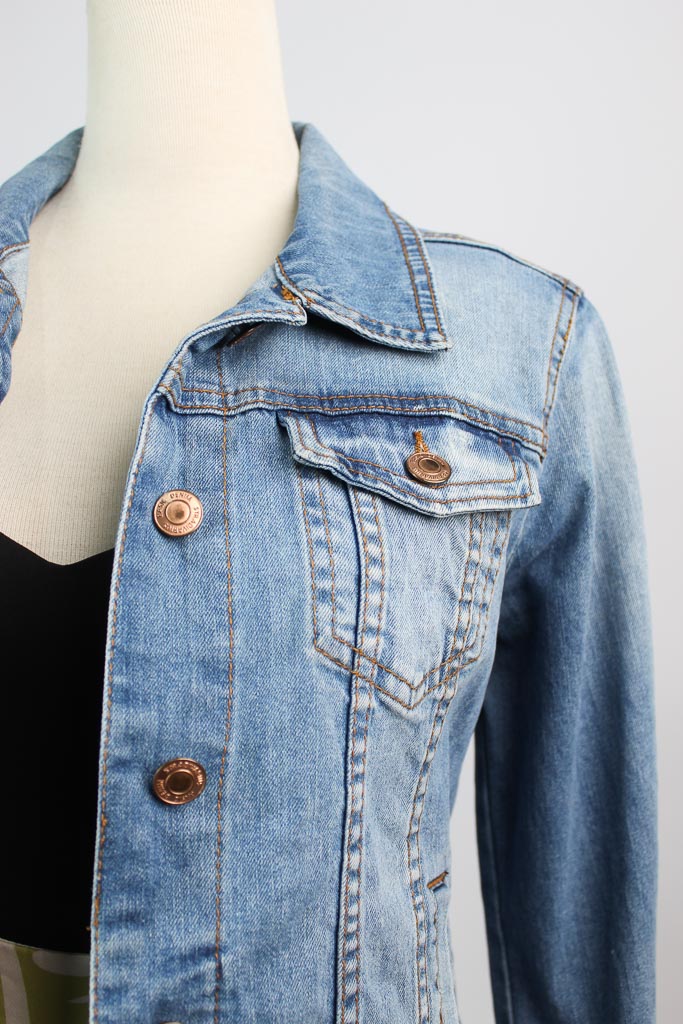 Jacket STRADIVARIUS (talla M)