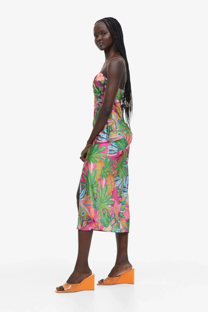 H&M patterned satin midi dress NUEVO (talla XXS)