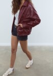 Stradivarius Chaqueta de cuero sintético - dark red (talla L) NUEVA