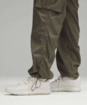 lululemon Dance Studio Relaxed-Fit Cargo Pant (talla small)