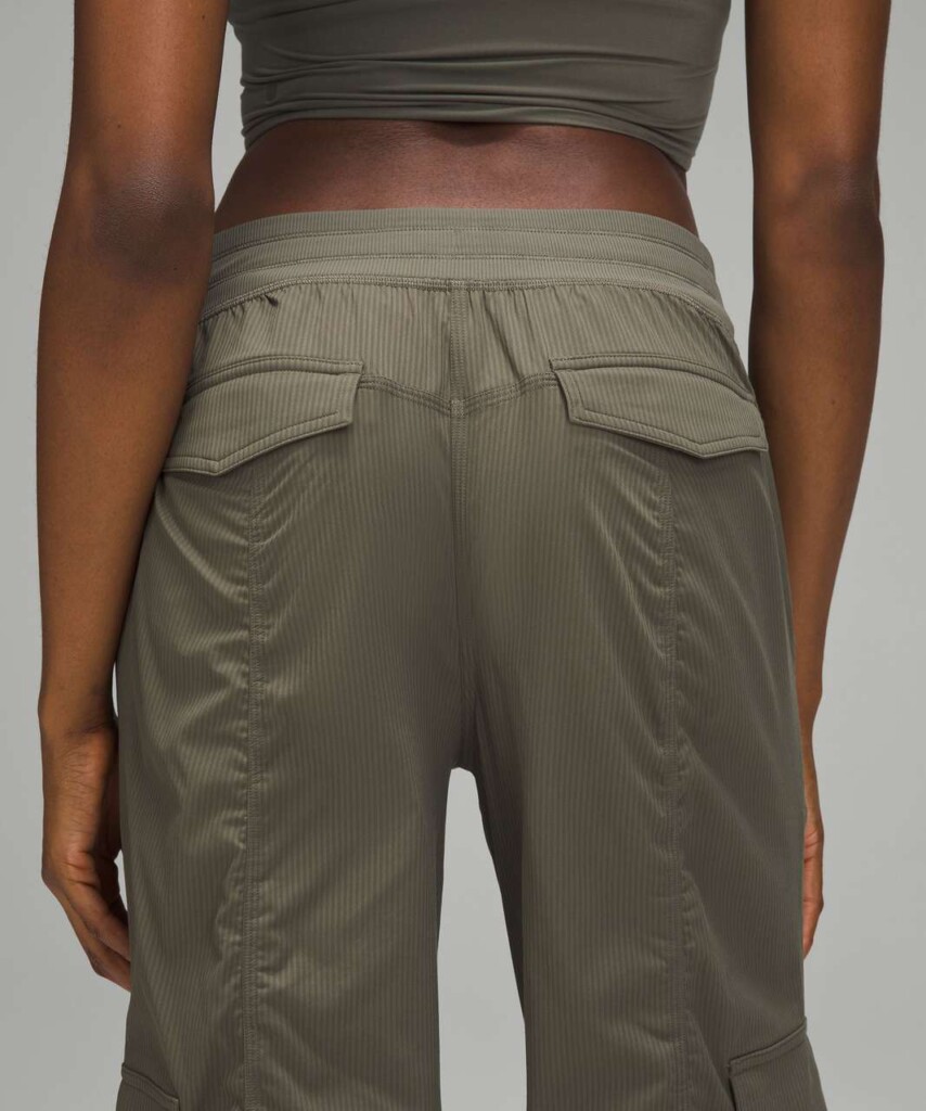 lululemon Dance Studio Relaxed-Fit Cargo Pant (talla small)