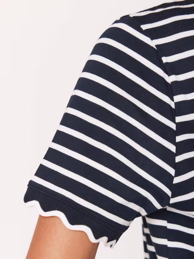 MINT VELVET  Stripe Scallop Trim T-Shirt (talla small)