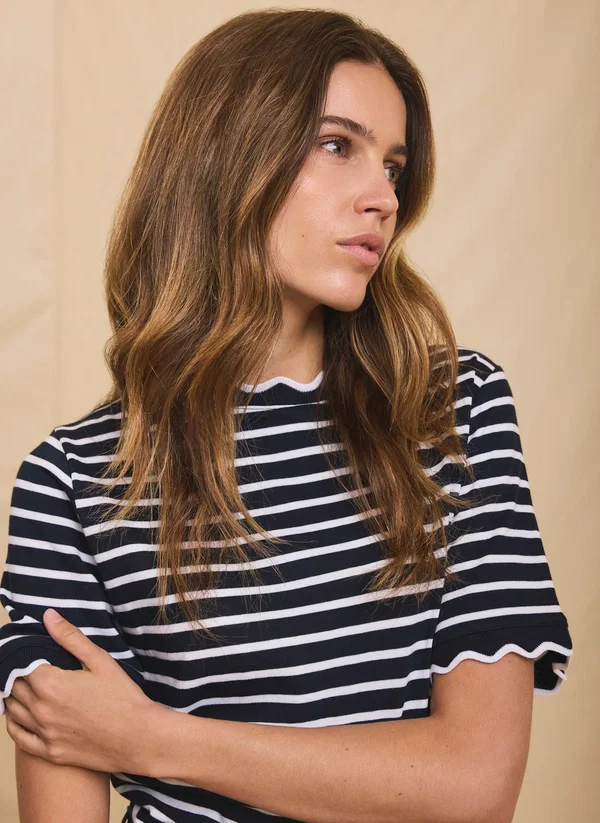 MINT VELVET  Stripe Scallop Trim T-Shirt (talla small)